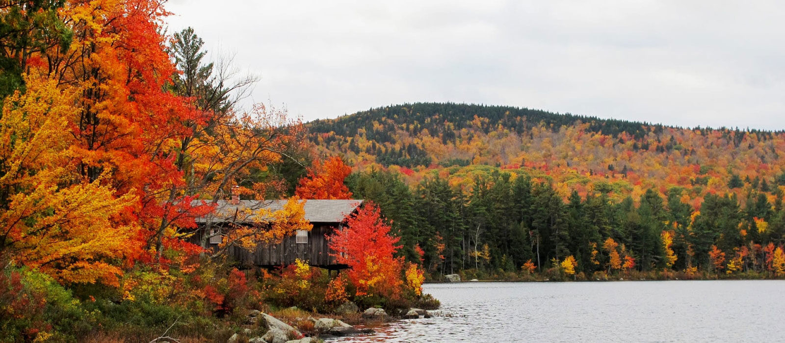 Hunts Pond in autumn glory. (photo © Brett Amy Thelen)