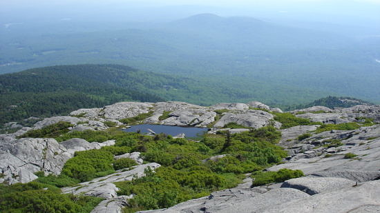 A view of Mount Monadnock's rocky summit. (photo © Nate McBean via the Flickr Creative Commons)