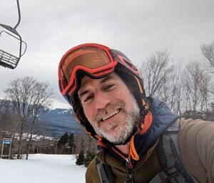 Seth Andrews hits the ski slopes. 